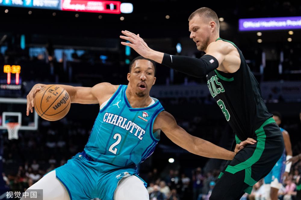 西甲海报上 西甲海报上